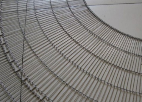 التجفيف الداخلي 316l Mesh Flat Flex Conveyor Belt حسب الطلب